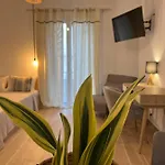 Calm Joy & J - New Bird Apartament Ermupoli