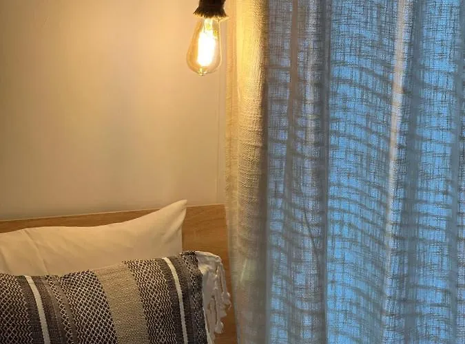 Calm Joy & J - New Bird Apartamento